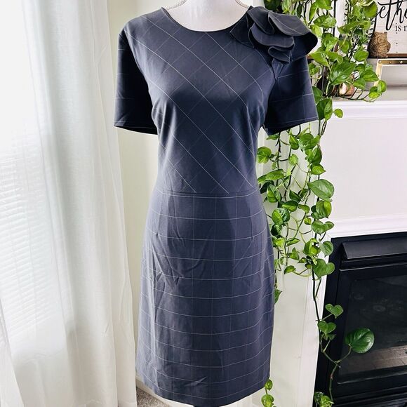 Banana Republic Dresses & Skirts - Banana Republic Charcoal Gray Ruffle Shoulder Secretarycore Pencil Dress - Sz 16